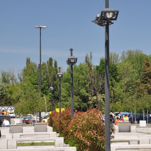 Stâlpi iluminat centru comercial, Constanța